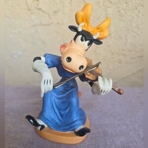 Walt Disney Classic Collection Symphony Hour Clarabelle's Crescendo NEW In Box